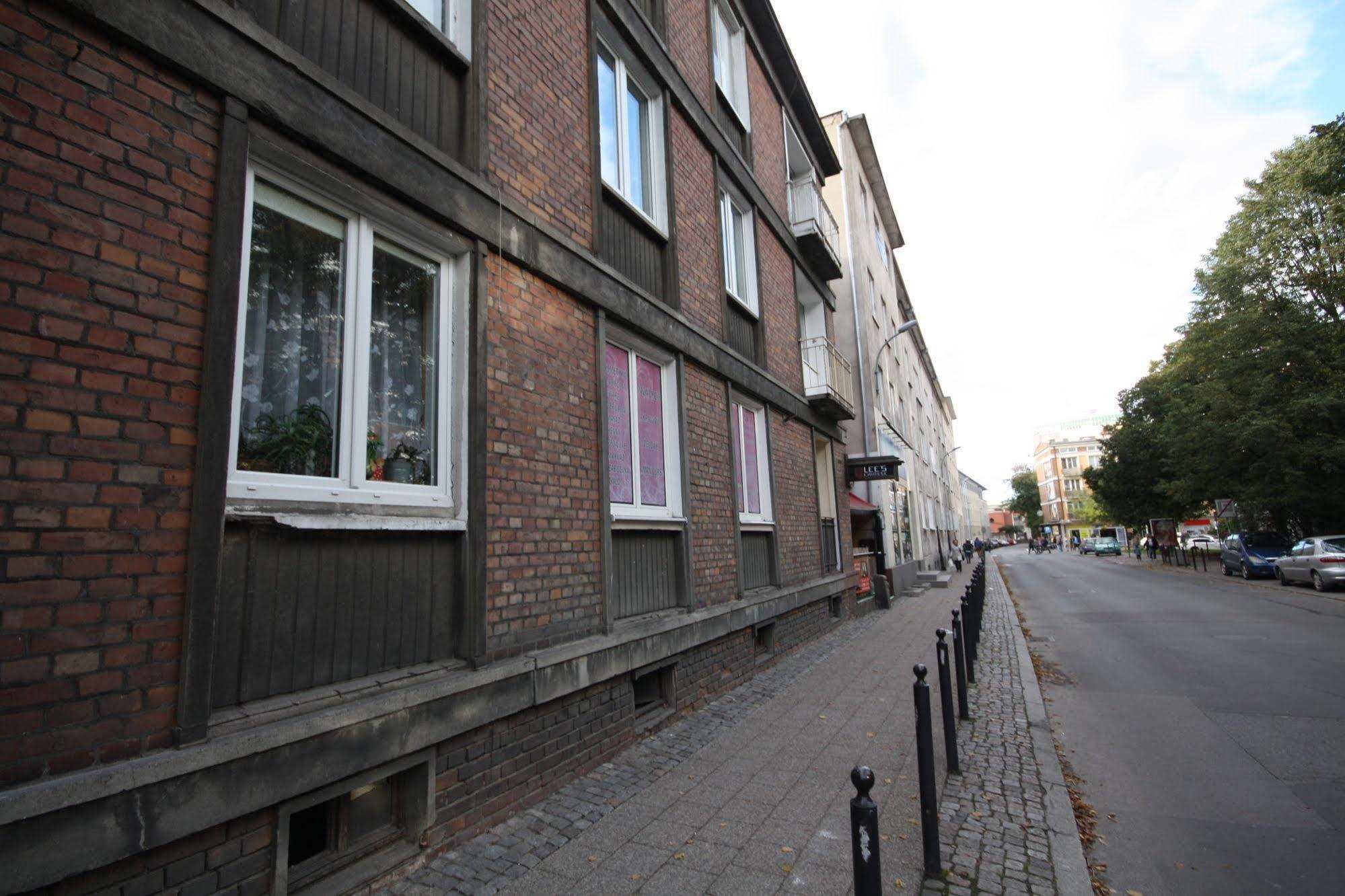 Rent A Flat - Korzenna St. Lägenhet